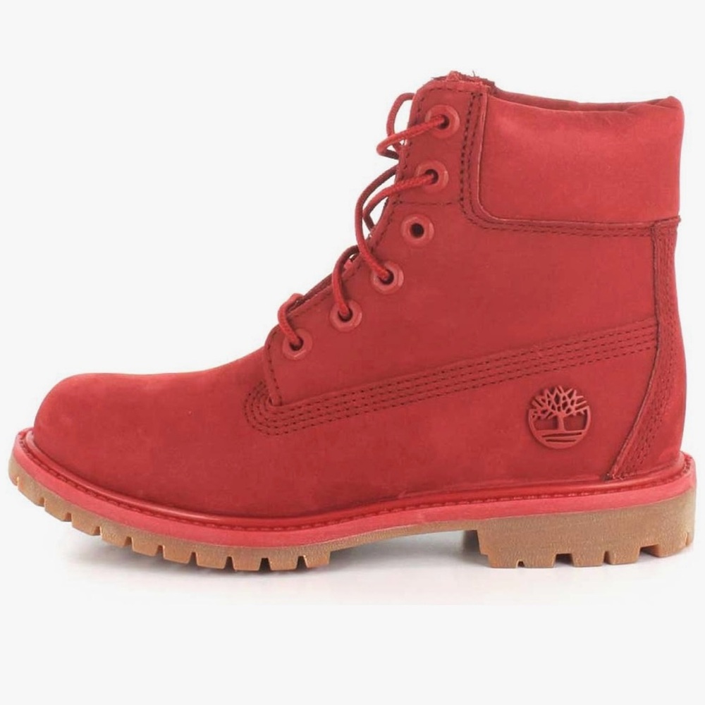 New without box red timberlands - Size 8.5 in Women’s